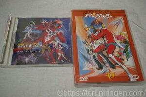 『新破裏拳ポリマー』のCD（左）と『破裏拳ポリマー』のイタリア版DVD