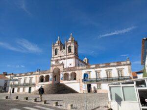 ノッサ・セニョーラ・ダ・ナザレ協会の外観