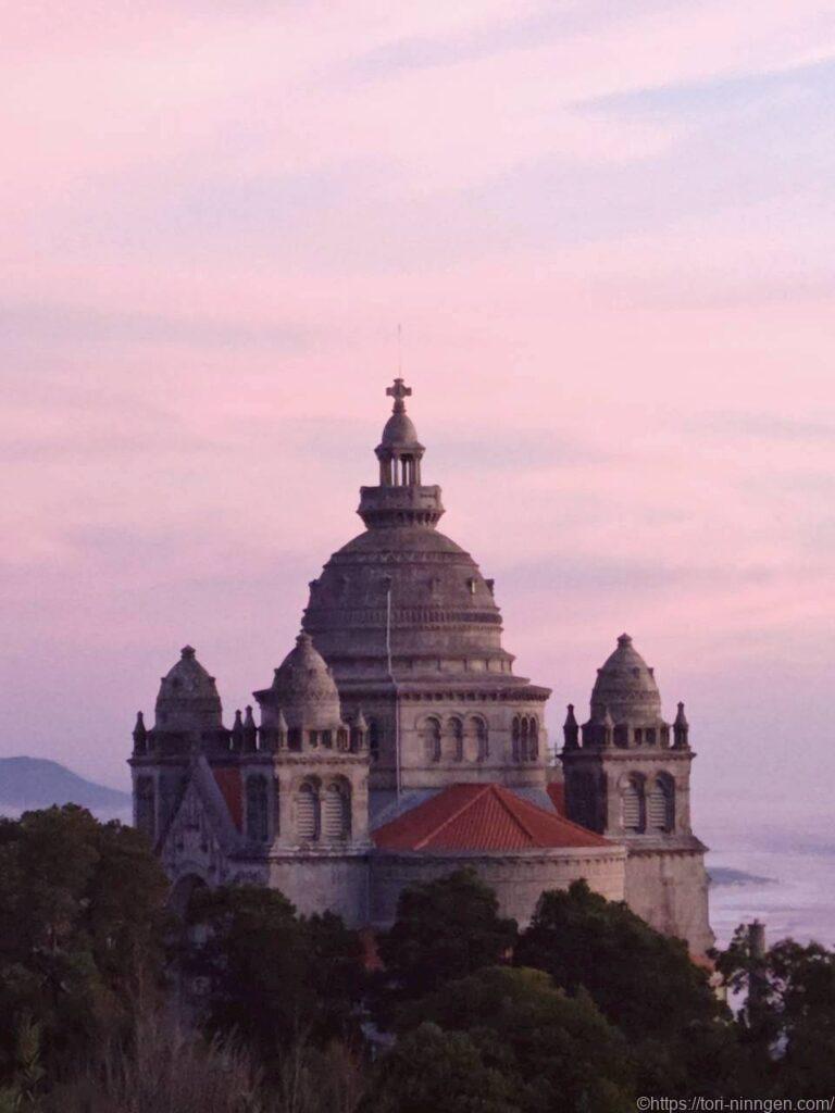 サンタルチア大聖堂の写真(夕方)